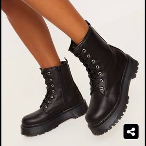 Pretty Little Thing Chunky Sole Boots